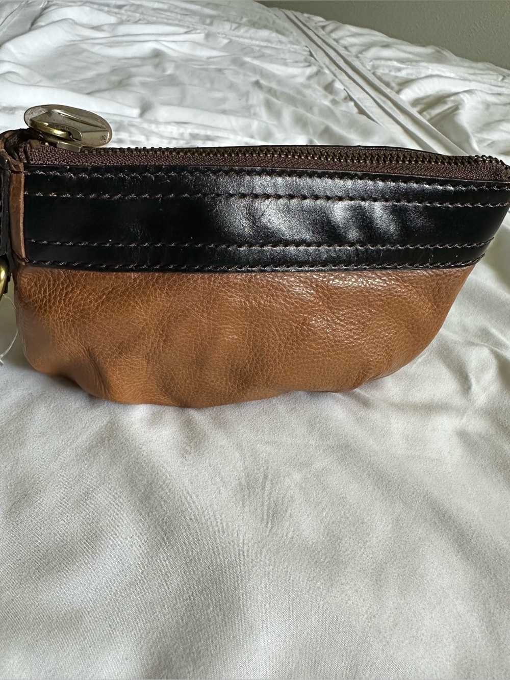 NWOT Fossil Leather Two-Tone Brown & Dark Brown Wristlet Pouch Wallet